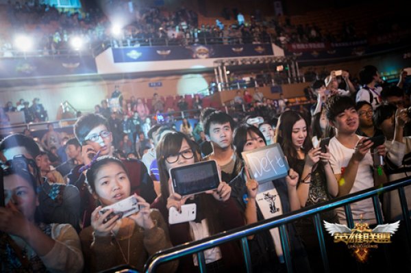 【前瞻】2025LPL春季赛 ES vs TT，机会均等看谁状态好