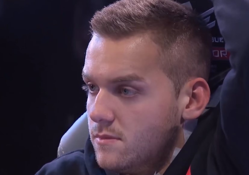 我为你赢了！Donk Desert Eagle 通过四杀实现了逆转，展现了他的 TOP1 风格。 TyLoo 输给了 Spirit 。