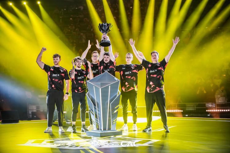 BLG赛后群访 ON：最可惜的就是第三把的沟通还有决策出了问题