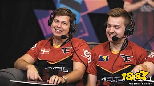 Xiaohu卢锡安圣枪巅峰输出 Light三杀收割战场 WBG3-2TES